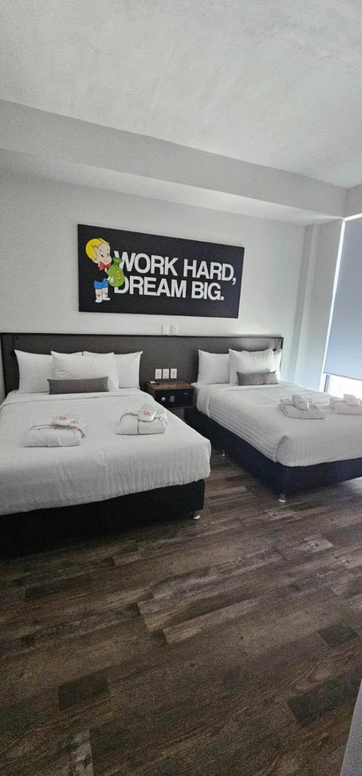Alt Urbana Hotel León Kültér fotó