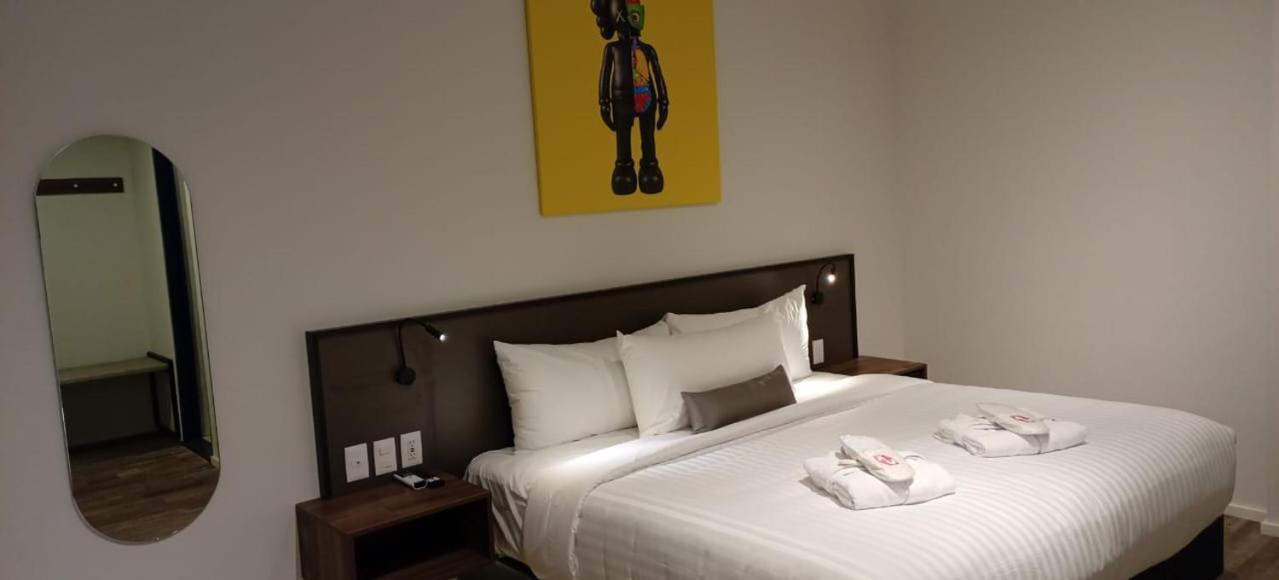Alt Urbana Hotel León Kültér fotó